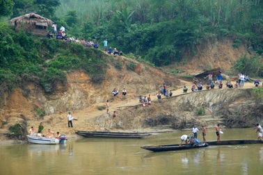 Cần lắm một cây cầu ở bến đò Kẻ Nính 